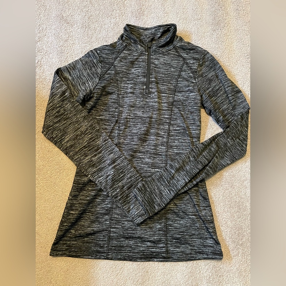 Women's Heathered Gray Long Sleeve Top